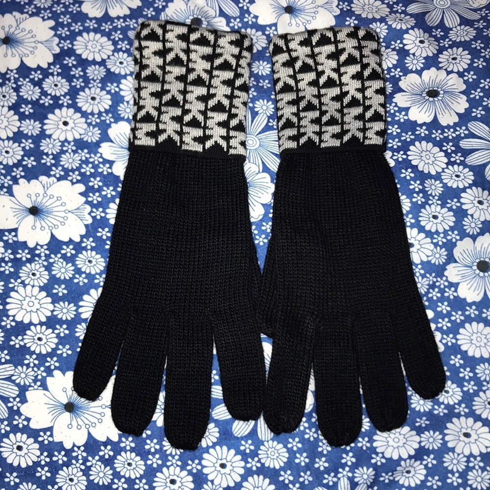 Michael Kors Gloves